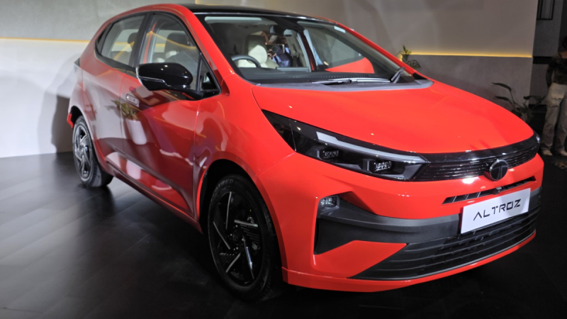 Tata Altroz Facelift Launched, Prices Start at ₹6.89 Lakh Tata Altroz Facelift Launched, Prices Start at ₹6.89 Lakh