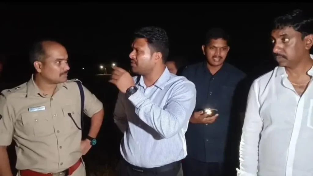 Konaseema: Eight(8) Youth Missing in Godavari River Konaseema